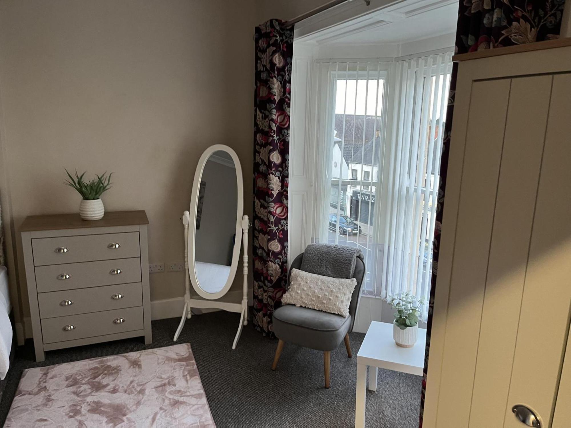 3 Bed Cozy Antrim Apartment With Great Views Екстериор снимка